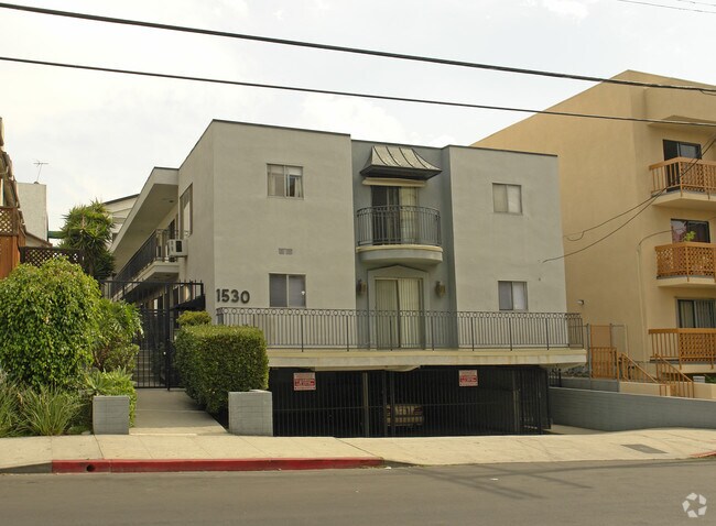 FlexRenter N Formosa - Furnished Flexible ... - FlexRenter N Formosa - Furnished Flexible ... Apartments