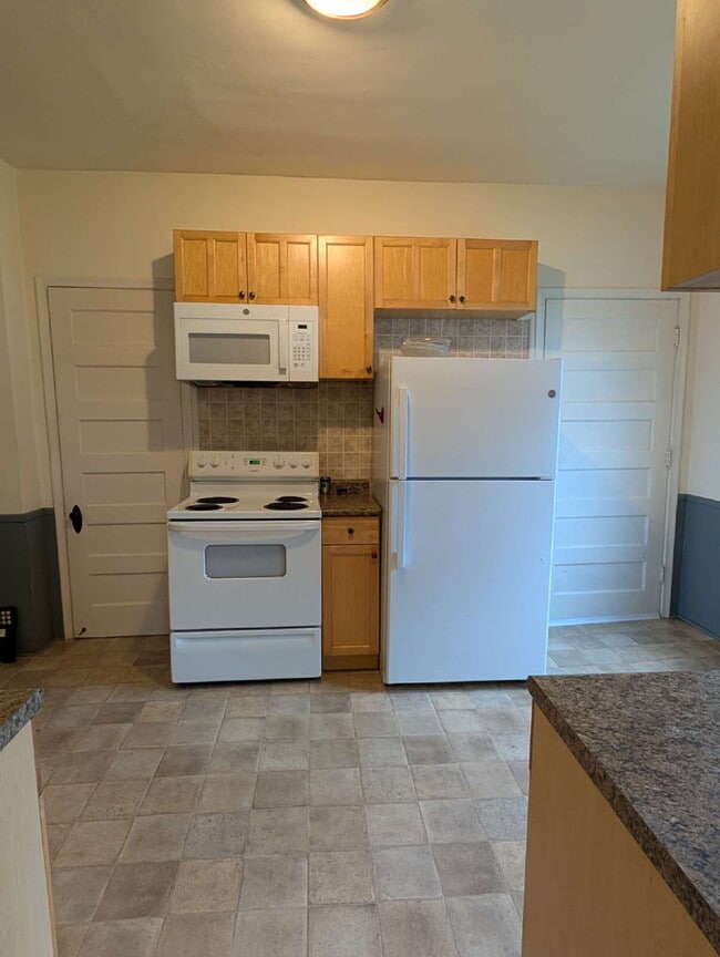 Photo - Bright & Charming 3BR With Garage Included In NE Minneapolis Unidad #1