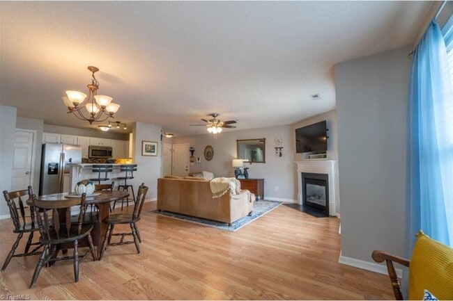 Photo - 4320 Cedarcroft Ct Unidad 1A