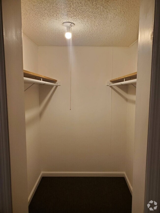 Building Photo - 515 Swinson Rd Rental