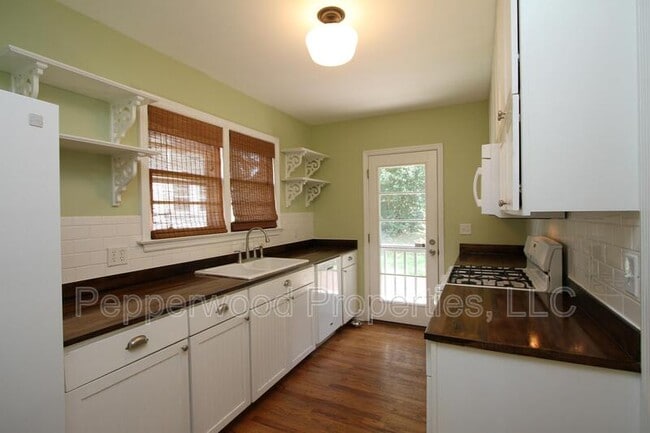 Photo - 111 Timothy St