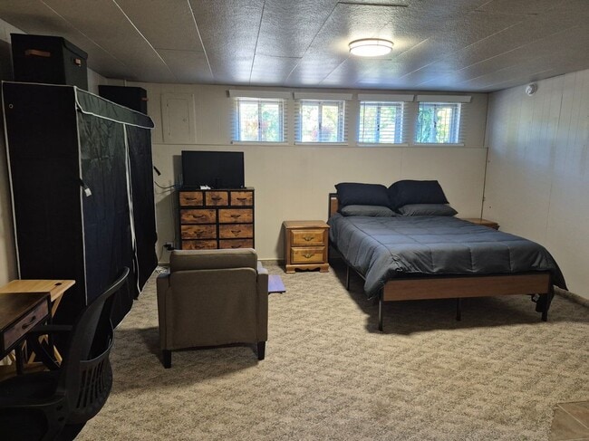 Photo - 112 W Canyonview Dr