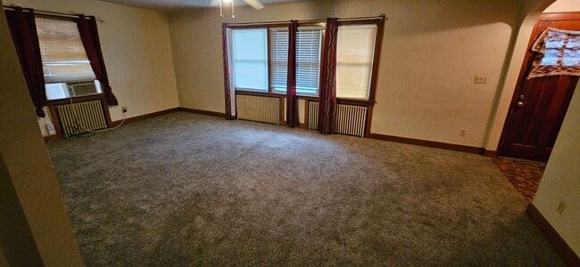 Photo - 1363 W 12th St Unidad 1363 W  12th St.