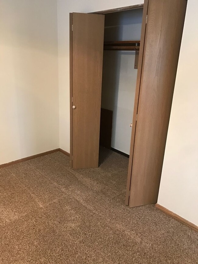 Photo - Forestview 1 Bedroom Upper Floor Unit 1524-2