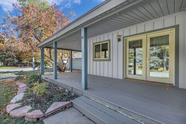 Photo - PRIME PARK MEADOWS HOME