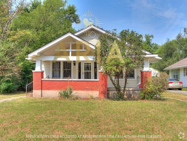 Building Photo - Charming 2 Bedroom/1 Bath Norman Home - Av...