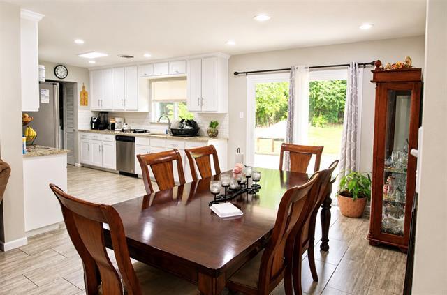 Photo - 8408 Monmouth Dr