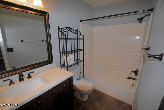 Photo - 209 Acme Ln