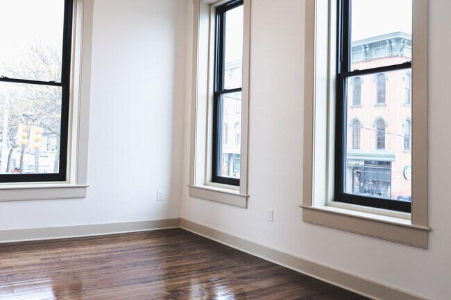 Photo - 429 State St Unit 201