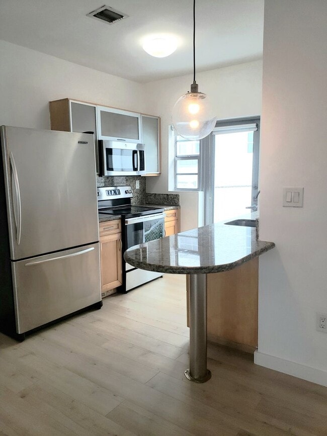 Photo - Miami Beach Studios