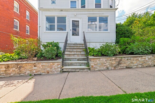 Photo - 126 Booth St Unit 3