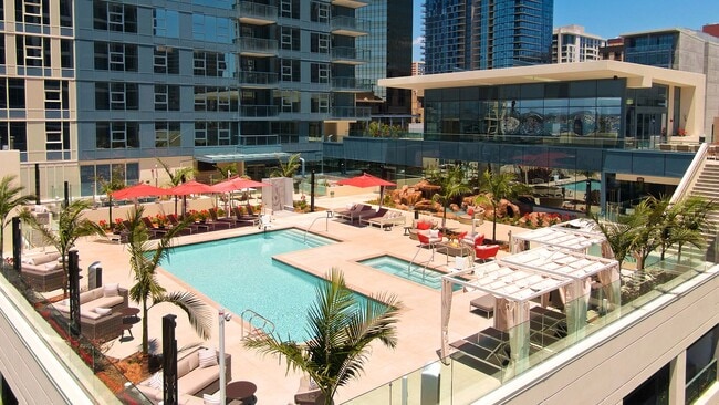 Photo - Savina By Bosa, 9th Floor Unit Available March 7th! Unit 903