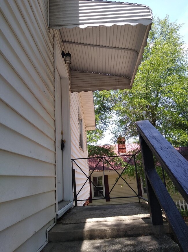 Photo - 1548 Schley St House