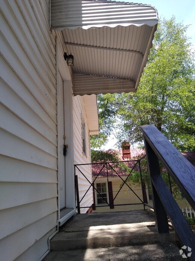 Building Photo - 1548 Schley St Rental