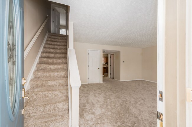 Photo - 8651 Olenbrook Dr