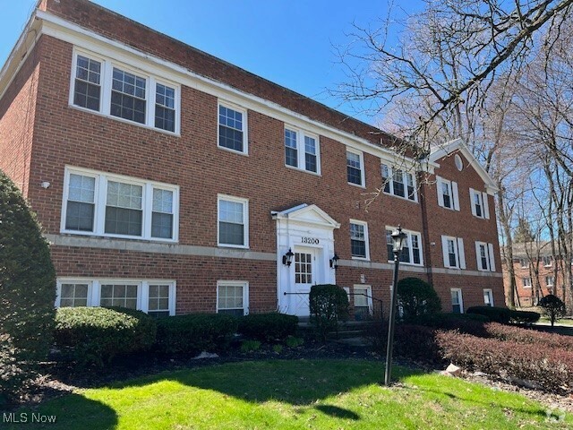 Building Photo - 13200 Fairhill Rd Unit 7 Rental