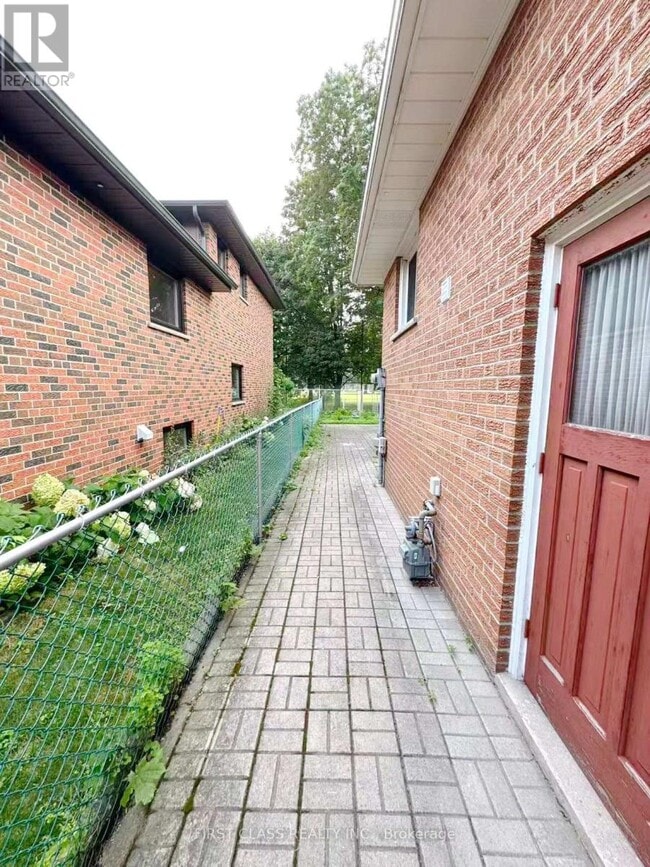 Photo - 1353 Myron Dr