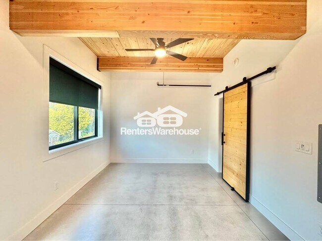 Photo - 2701 Ingersoll Ave