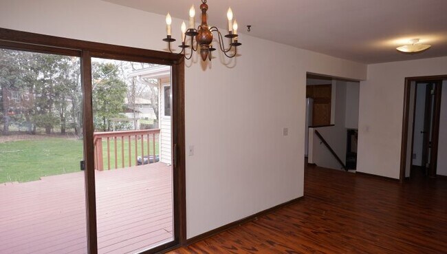Photo - 6420 Lakeview Blvd