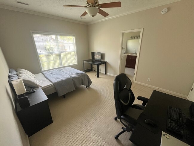 Photo - 2234 Sandpiper Ct N