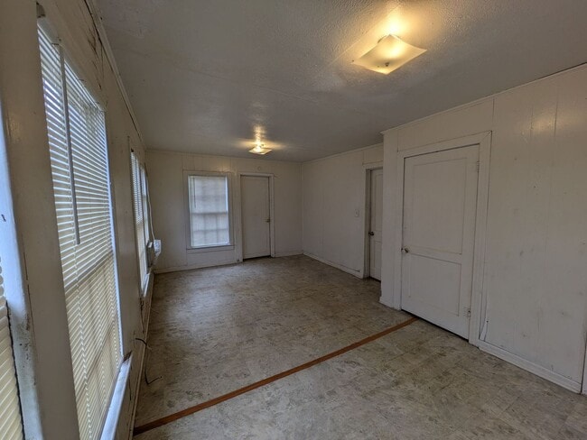 Photo - 4225-4225 Ector Ave Unit 4225 Ector (ALL BILLS PAID)-RTR 02/17