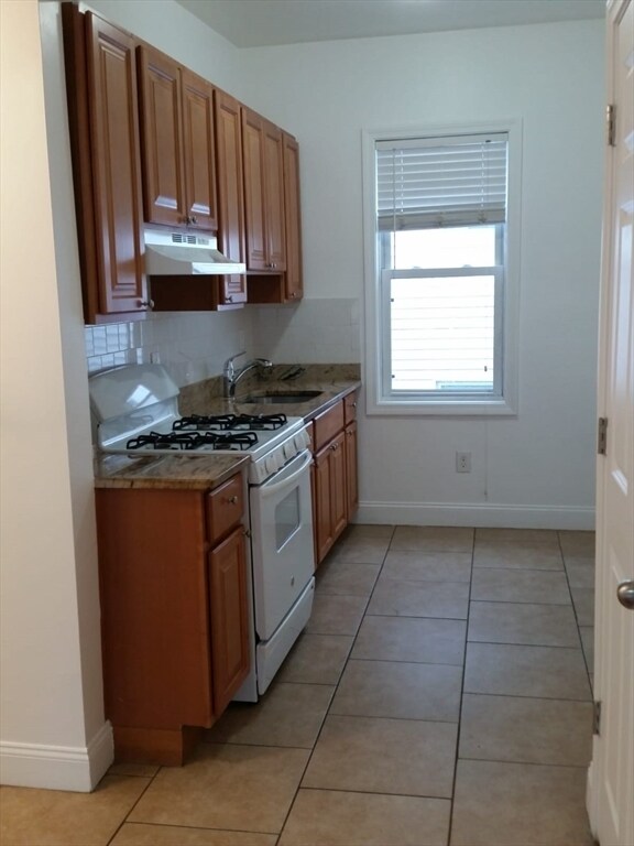 Photo - 522 Saratoga St Unit 3