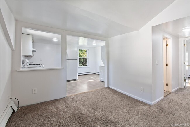 Photo - 36 Anderson Rd Unidad 2nd floor