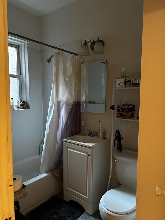396 Pleasant St Unit A2-4