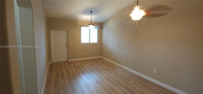 Photo - 1662 SE 27th Dr Unidad 208