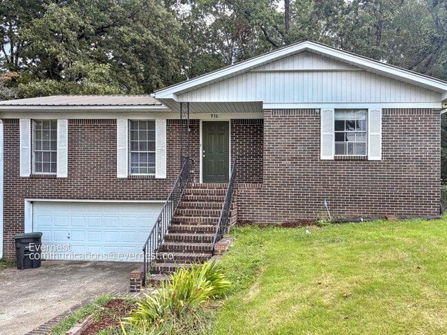 Building Photo - 976 Ridgewood Cir Rental