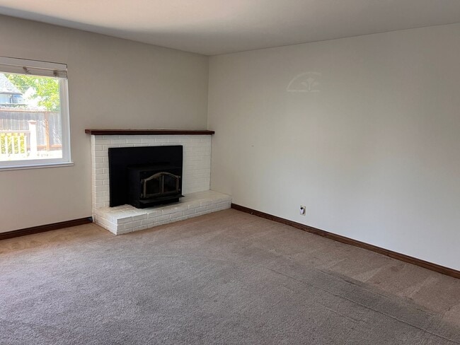Photo - 3 Bedroom home for Rent