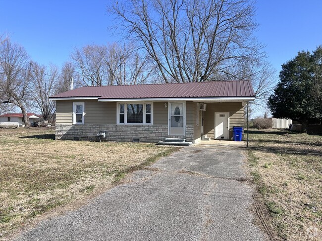 Building Photo - "Charming 2-Bed Home in Sharon, TN – Cozy ...