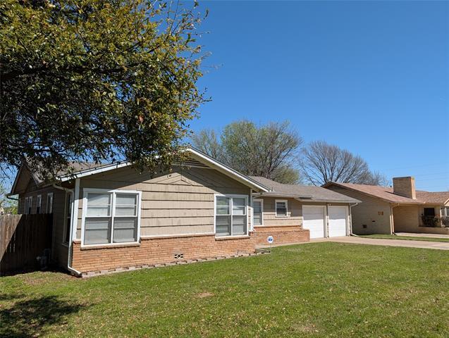 Photo - 2413 Hillview Dr