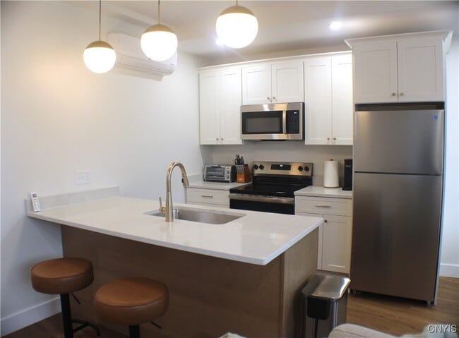 Photo - 110 Hotel St