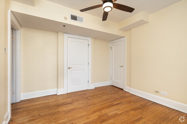 1 BR, 1 BA - 775 - 800 SF - Segundo dormitorio