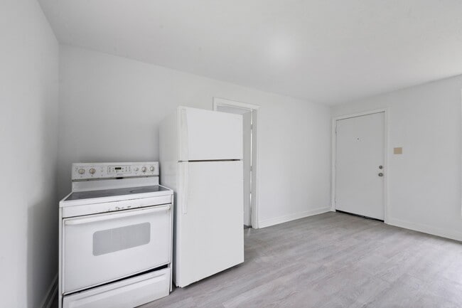 Photo - 806 E Emily Ave Unit 1