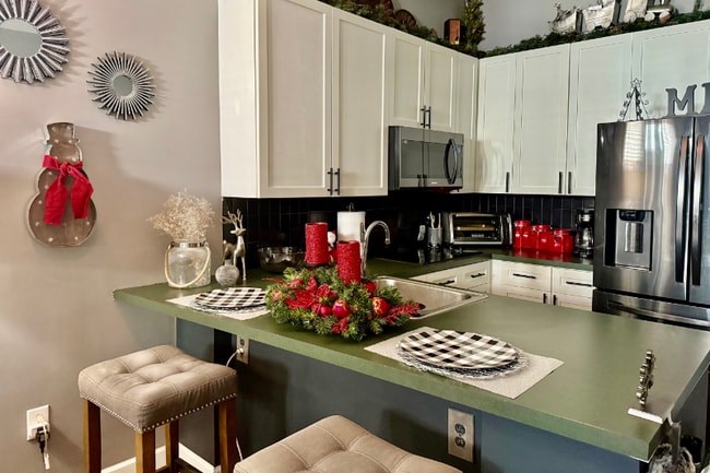 Photo - 677 N Alexander St