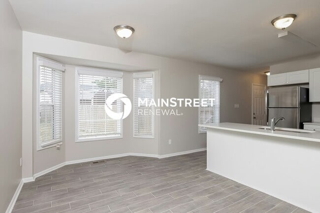 Photo - 3 Bedroom Pet-Friendly Home in Zebulon, NC with Main Street Renewal
