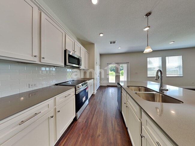 Photo - 27207 St Andrews Ave