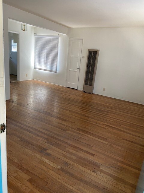Photo - 1403 E Broadway Apartments Unit 2