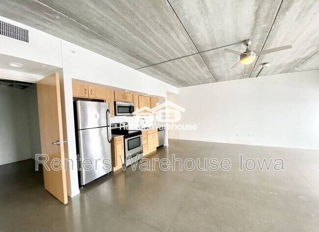 Photo - 350 E Locust St Unit 404