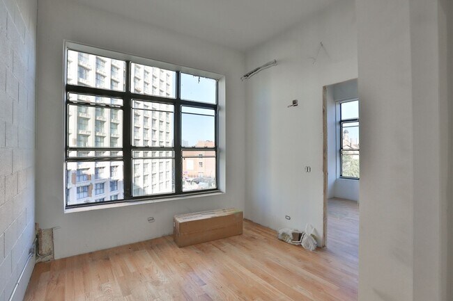 Photo - Brand New 1 Bed in Wicker Park. 12' Ceilin... Unit 201