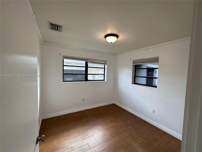 Photo - 7880 NW 11th St