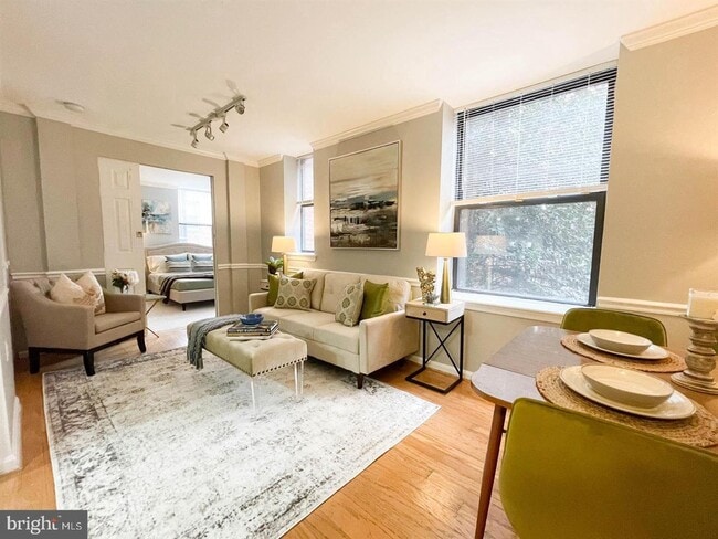 Photo - 1436 Meridian Pl NW Unit 206