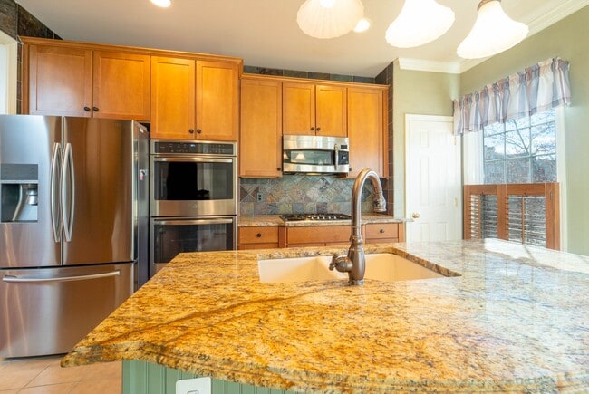 Photo - Updated Faircrest 4 BD 3.5 BA Townhome