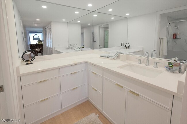 Photo - 4005 Gulf Shore Blvd N Unit 1105