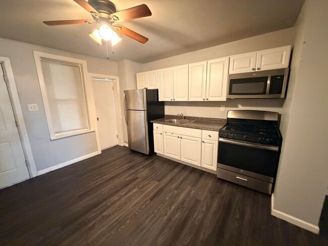 Building Photo - 276 3rd St Unit Apt 2