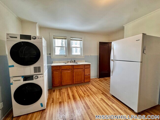 Photo - 155-157 Hillside St. Unidad 1