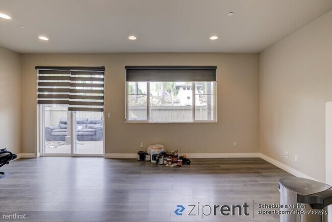 Photo - 3 br, 2.5 bath Condo - 1362 Caminito Veran...