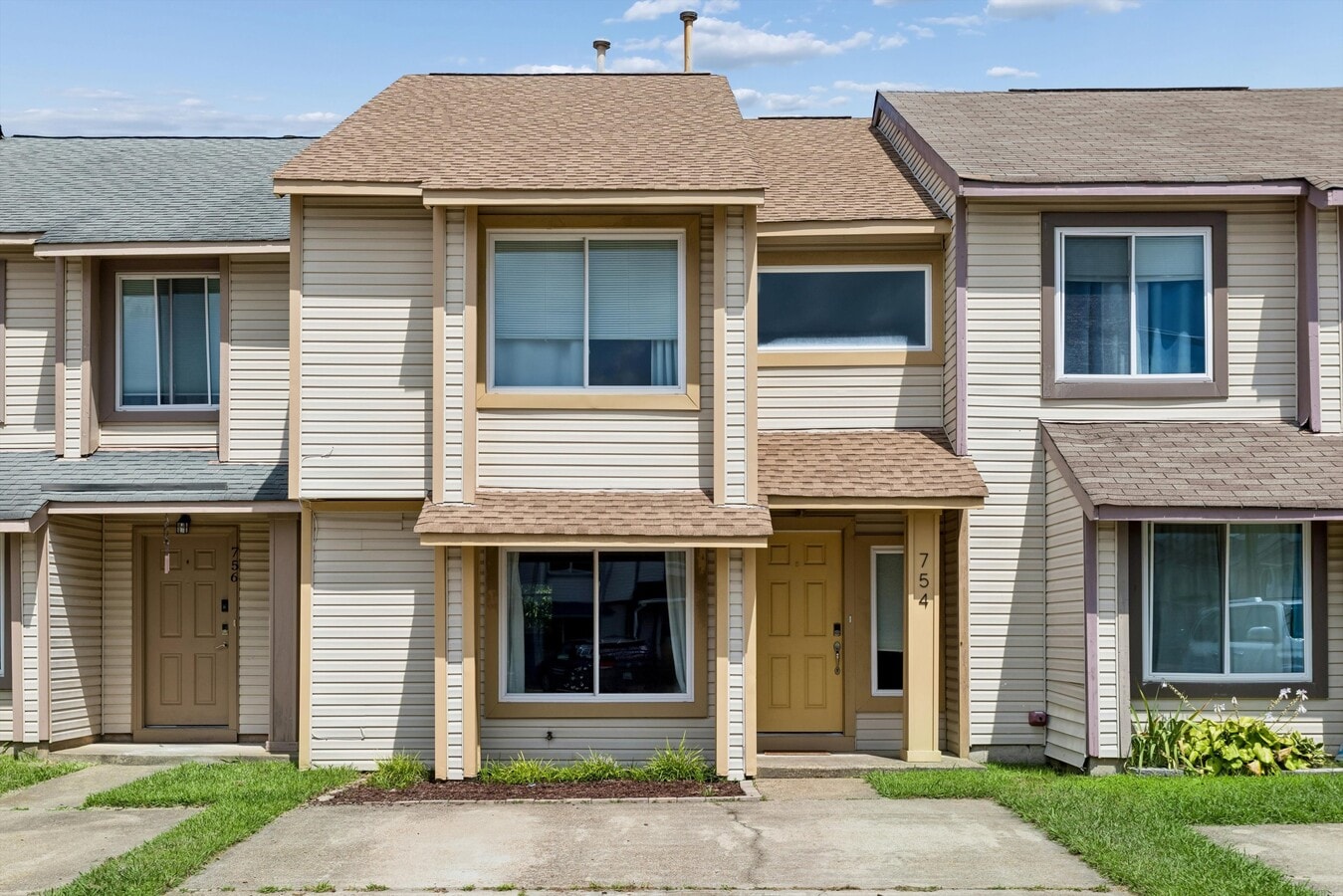 Photo - 754 Quesnel Dr